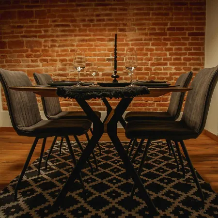 شقة Grossmann ليوتومير